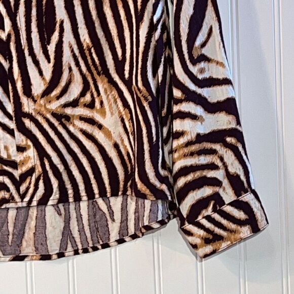 UNIQ Tribal Animal Print Blouse With V-Neck And Long Sleeve Size M - Picture 4 of 11